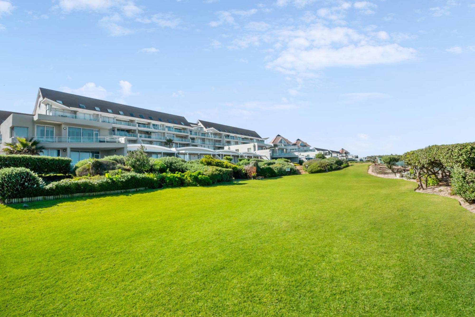 Dolphin Beach Hotel Self Catering Apartments Блаубергстранд Экстерьер фото