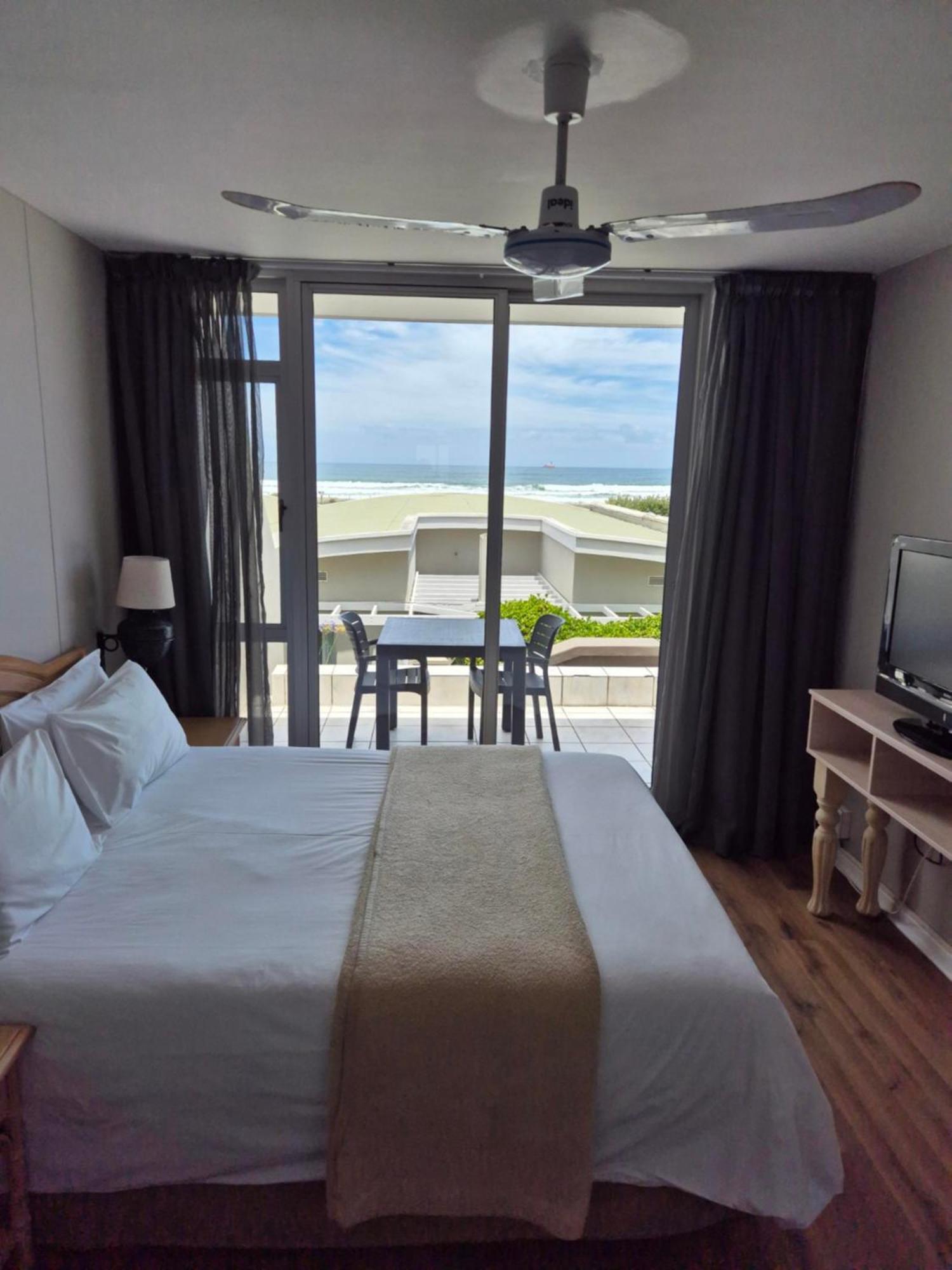 Dolphin Beach Hotel Self Catering Apartments Блаубергстранд Экстерьер фото